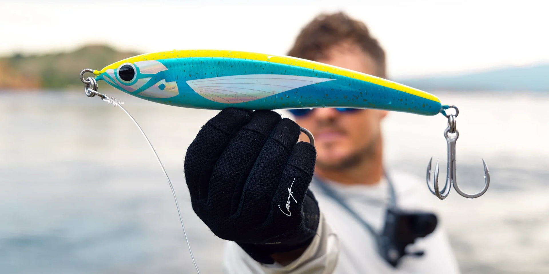 dorado shore fishing lures Williamson Catcher 4" / Skip Jack giving the bait better protection at desired higher trolling speeds Roach Dorado Trolling Lure |