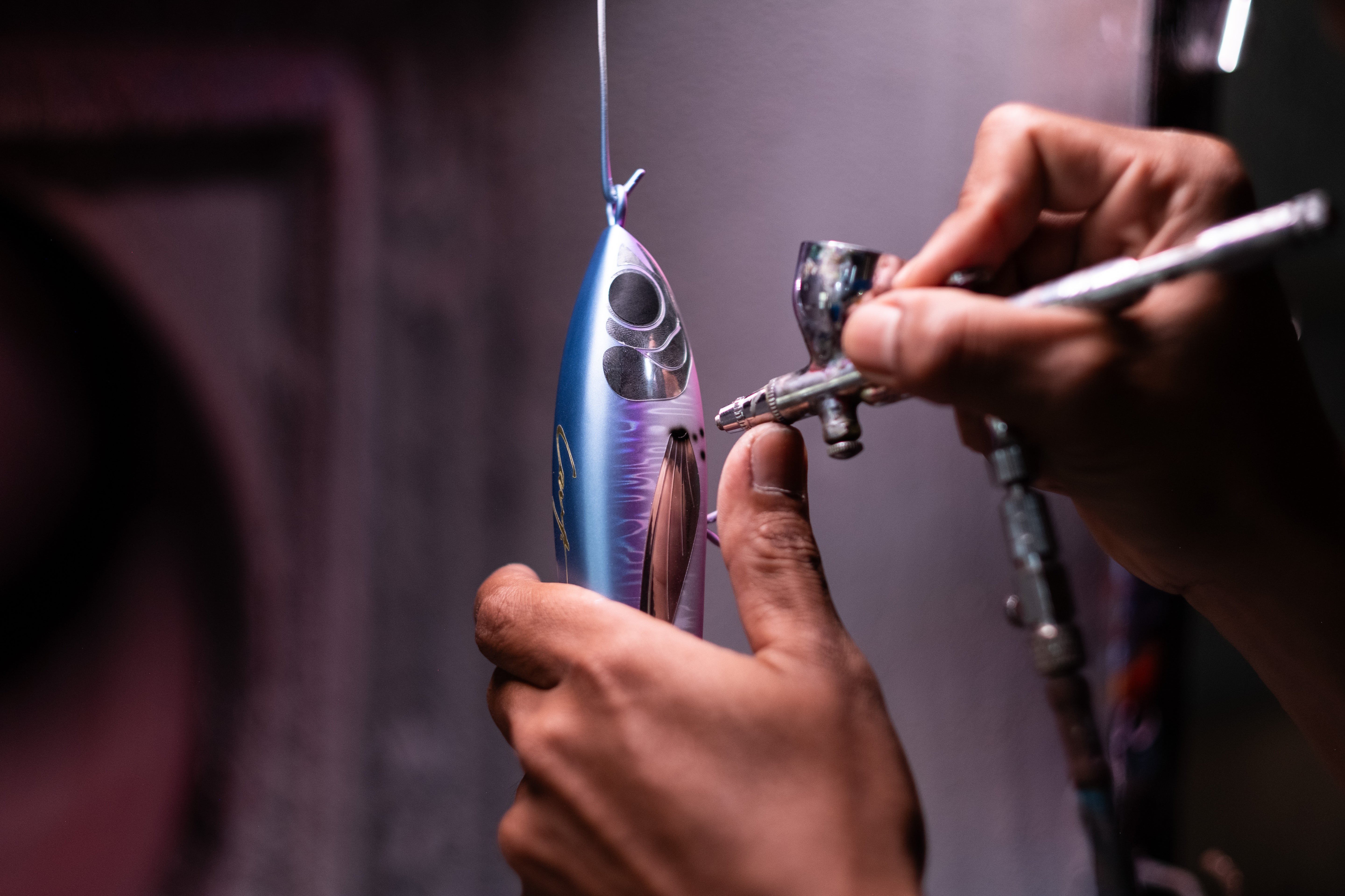 Hand-painted handmade fishing lures for GT and tuna